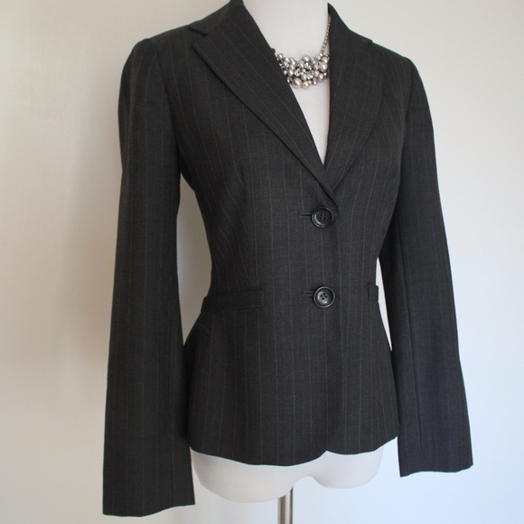 Ann Taylor Jackets & Blazers - ANN TAYLOR Size 2P Gray Suit Blazer Jacket